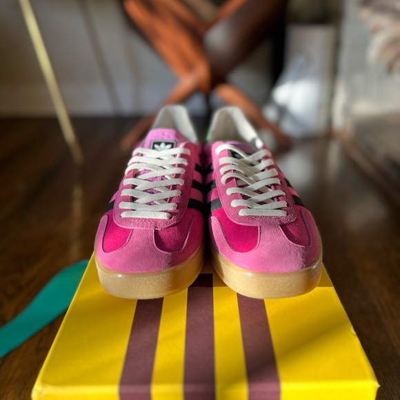 Adidas x Gucci Gazelles ❤️❤️ - Picture 4 of 8